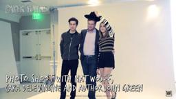 Paper Towns ['Cast Photo Shoot' Featurette in HD (1080p)]