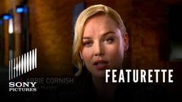 'RoboCop' Featurette: Man And Machine Part 2