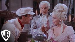 Lina Lamont vs. The Mic