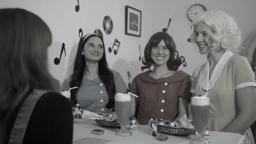 Trapped_in_Tinseltown_snippet