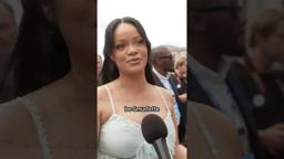 Rihanna is Obsessed with Smurfs