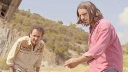 Fly in the Trunk Clip