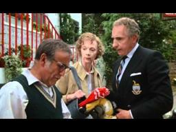 The Chain - "Moving house is upsetting" pt2.m4v