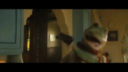 Lyle, Lyle, Crocodile - Lyle and the theragun