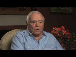 Ernest Borgnine discusses winning an Oscar for "Marty" - EMMYTVLEGENDS.ORG