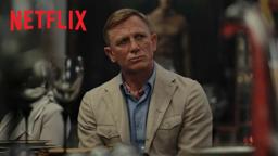 Daniel Craig Plays Murder Mystery - Exclusive Clip