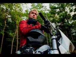 "Going To The Place Beyond The Pines" Featurette